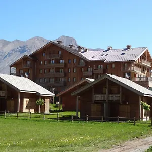 3* Hotel apartamentowy Le Hameau Du Puy By Actisource