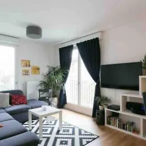 Cozy & Quiet Getaway Just 300m From Paris With Free Private Parking Appartement Gentilly